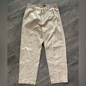 Men’s Tommy Hilfiger Khaki Pleated pants khaki